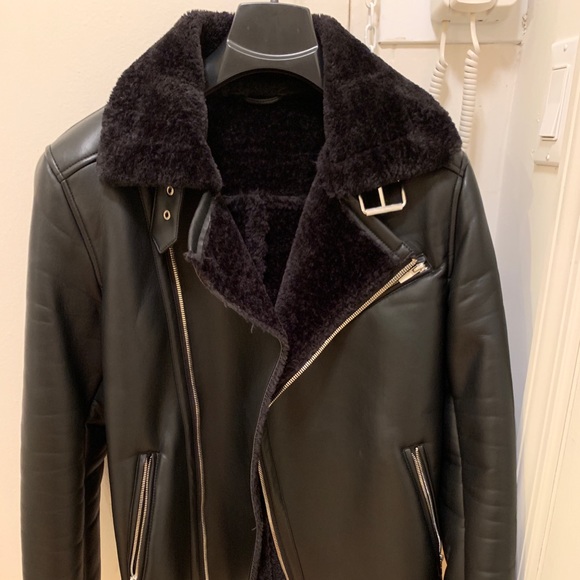 Zara Other - Men’s Zara small faux leather/shearling jacket